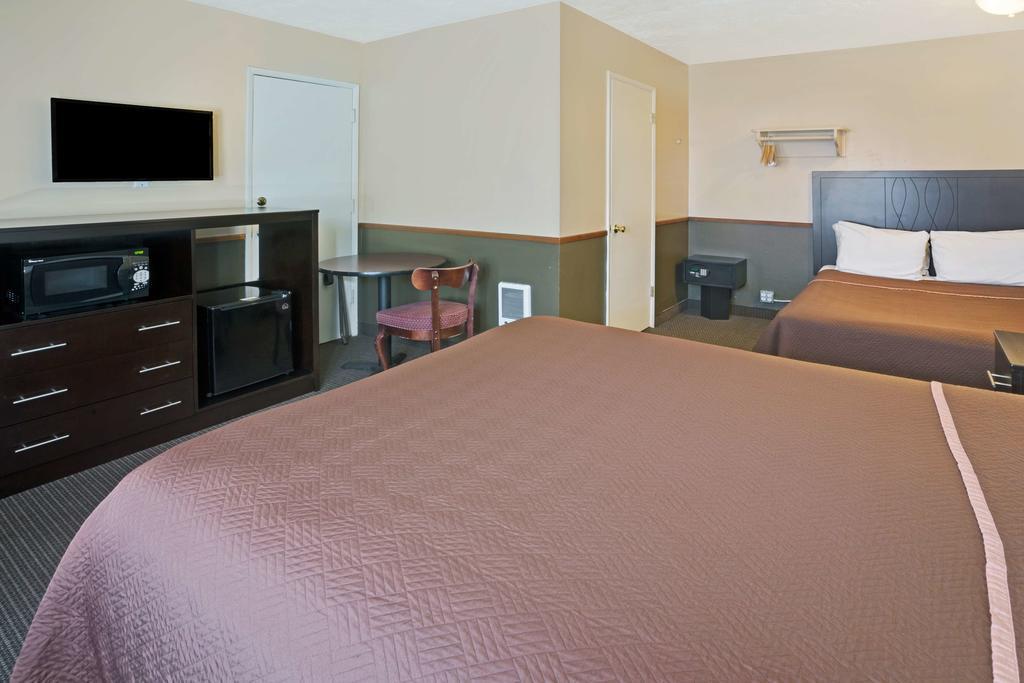 Surestay By Western Center 3*